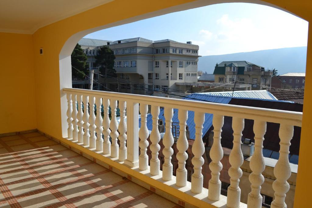 Hotel Isaka Tbilisi Buitenkant foto