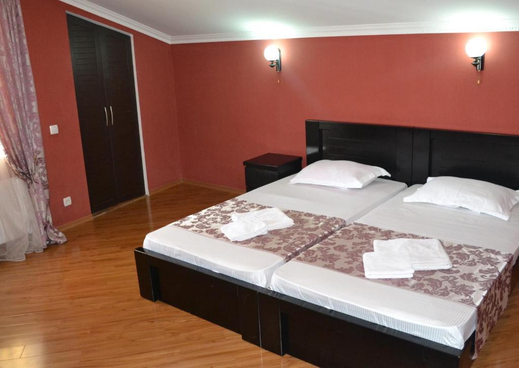 Hotel Isaka Tbilisi Kamer foto