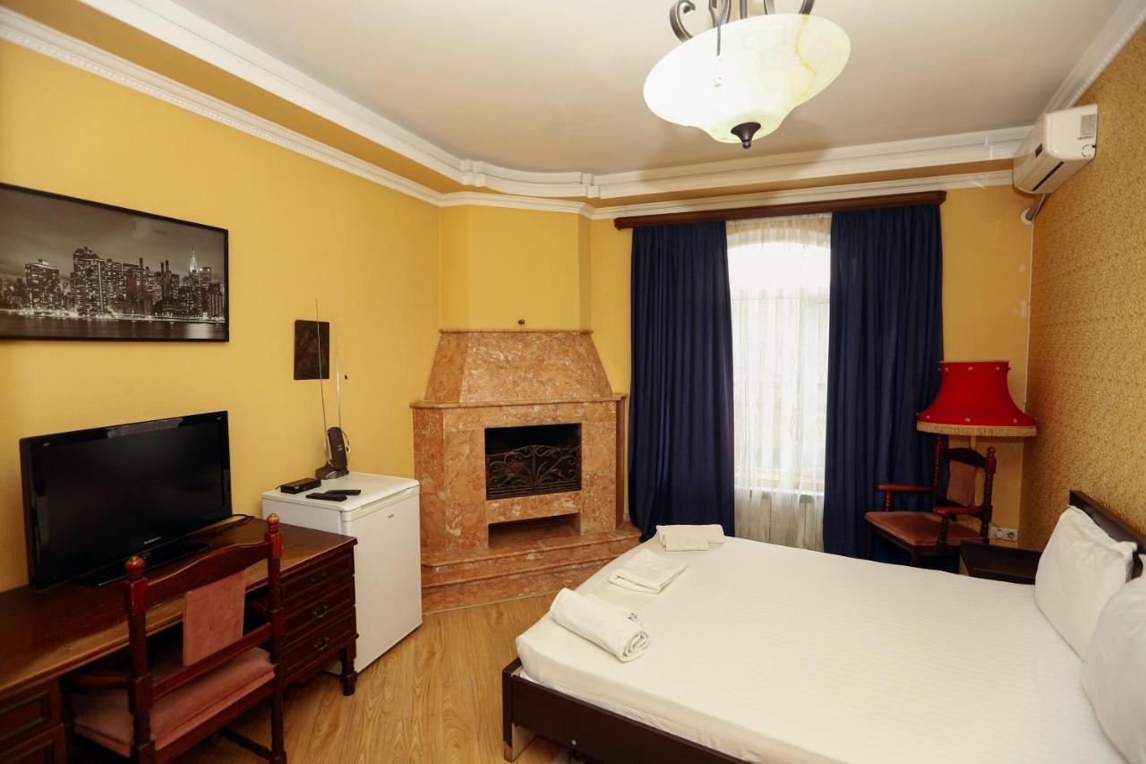 Hotel Isaka Tbilisi Buitenkant foto