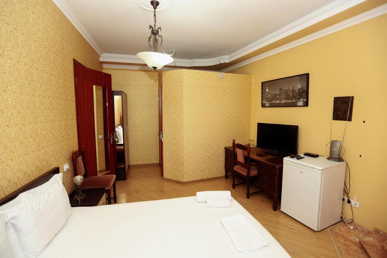 Hotel Isaka Tbilisi Buitenkant foto
